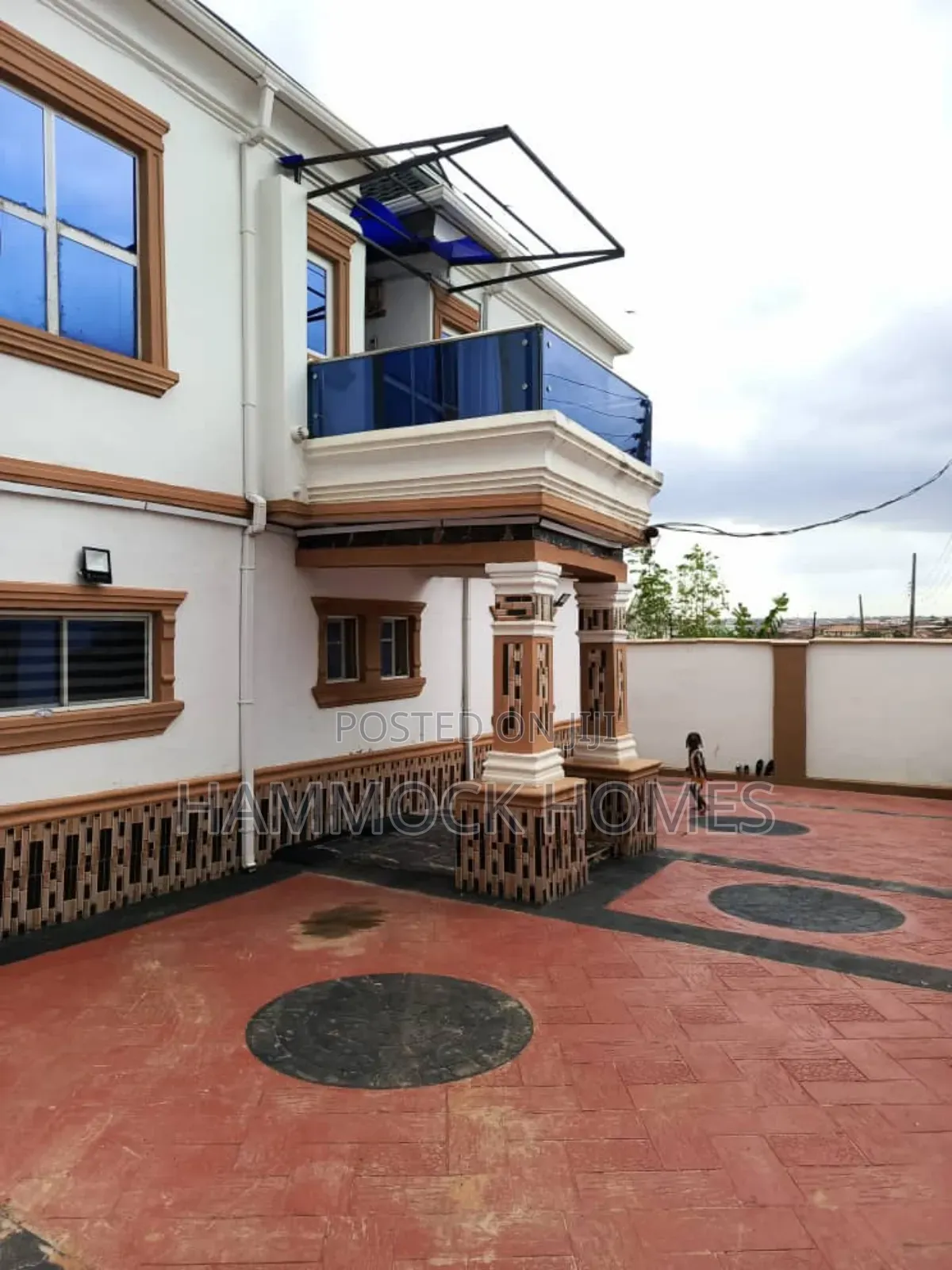 8bdrm Block of Flats in Airport 2Nd Gate, Alakia for sale in Alakia