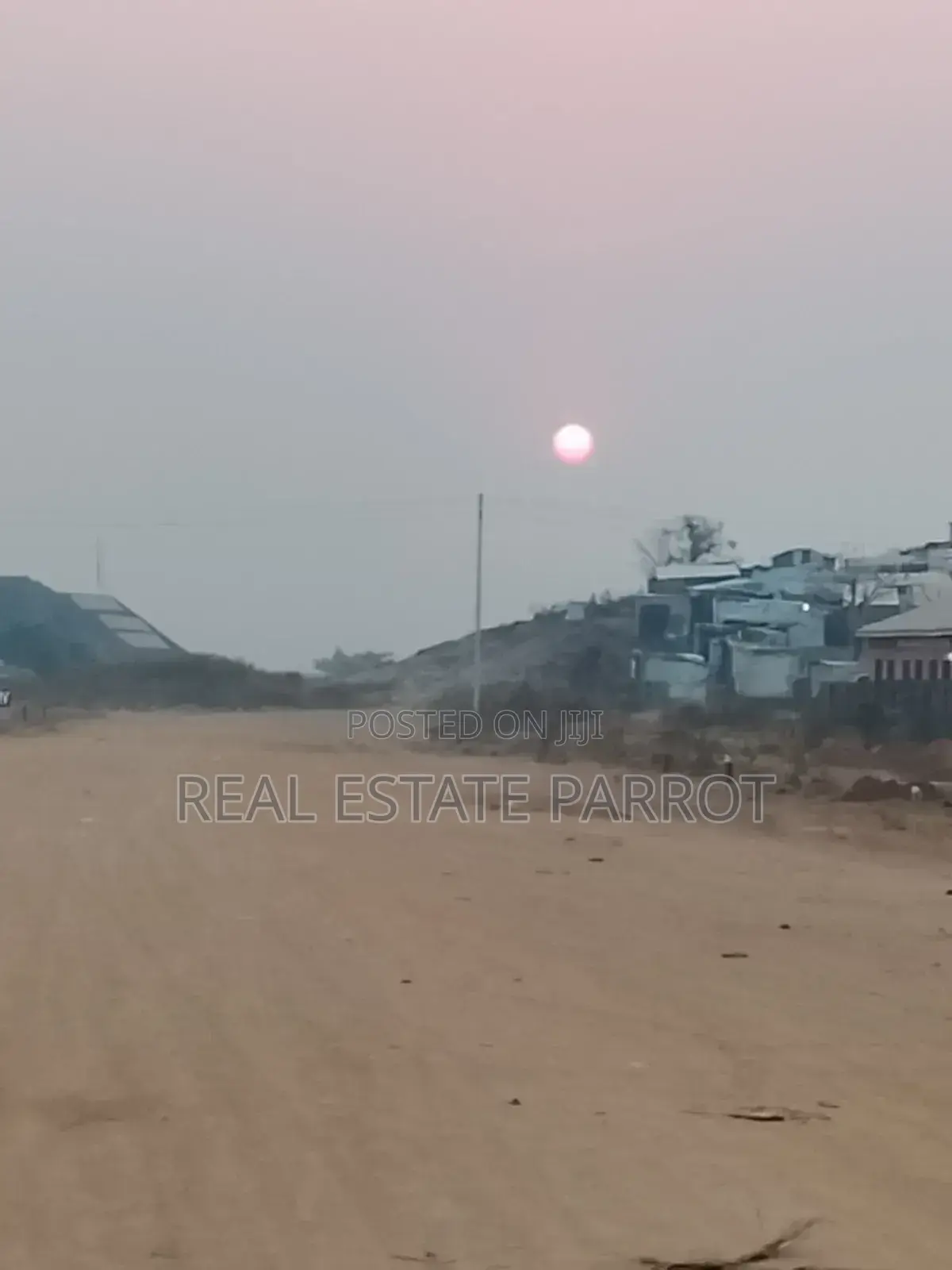 Car Stand Land in Gudu
