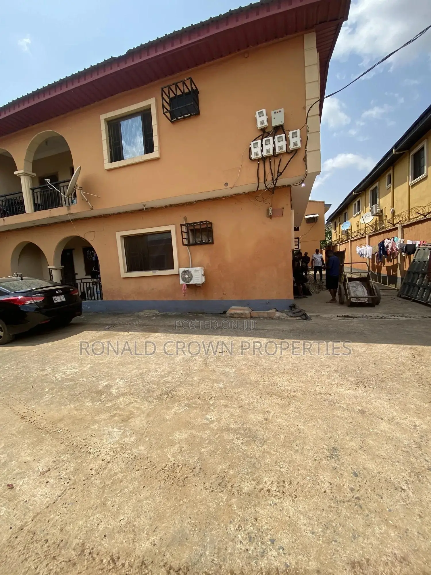3bdrm Block of Flats in Bucknor for sale in Bucknor