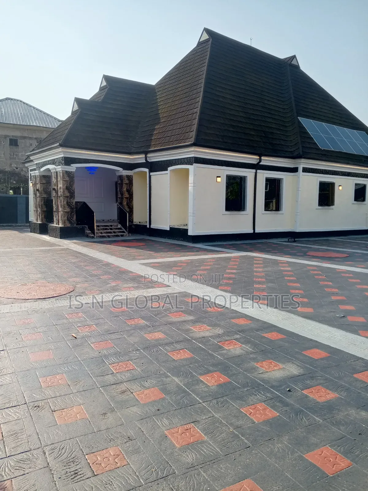 4bdrm Bungalow in Warri for sale in Warri