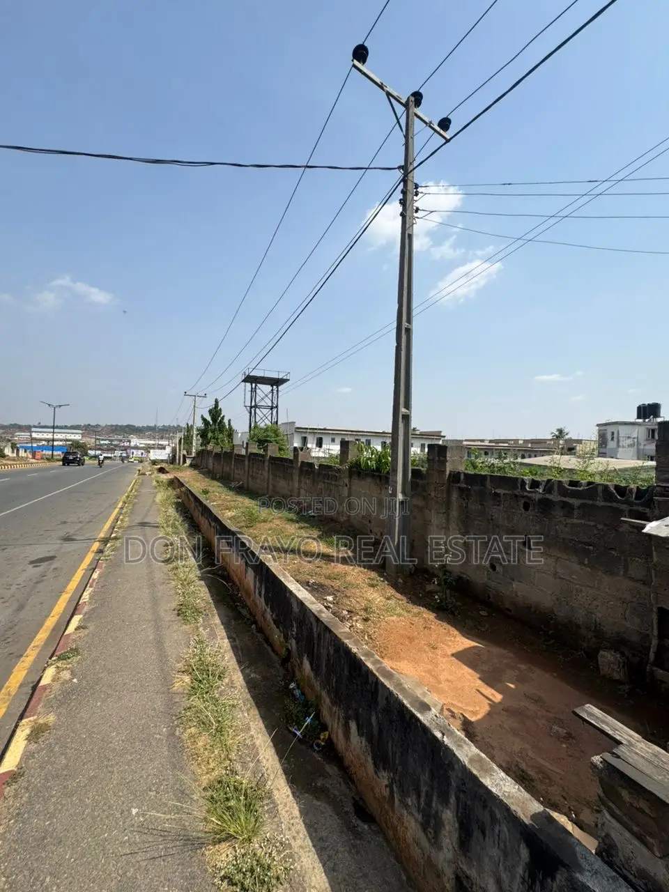 1626 SQM Commercial Use Land for Sale on Main Road Jericho Area Ibadan in Jericho