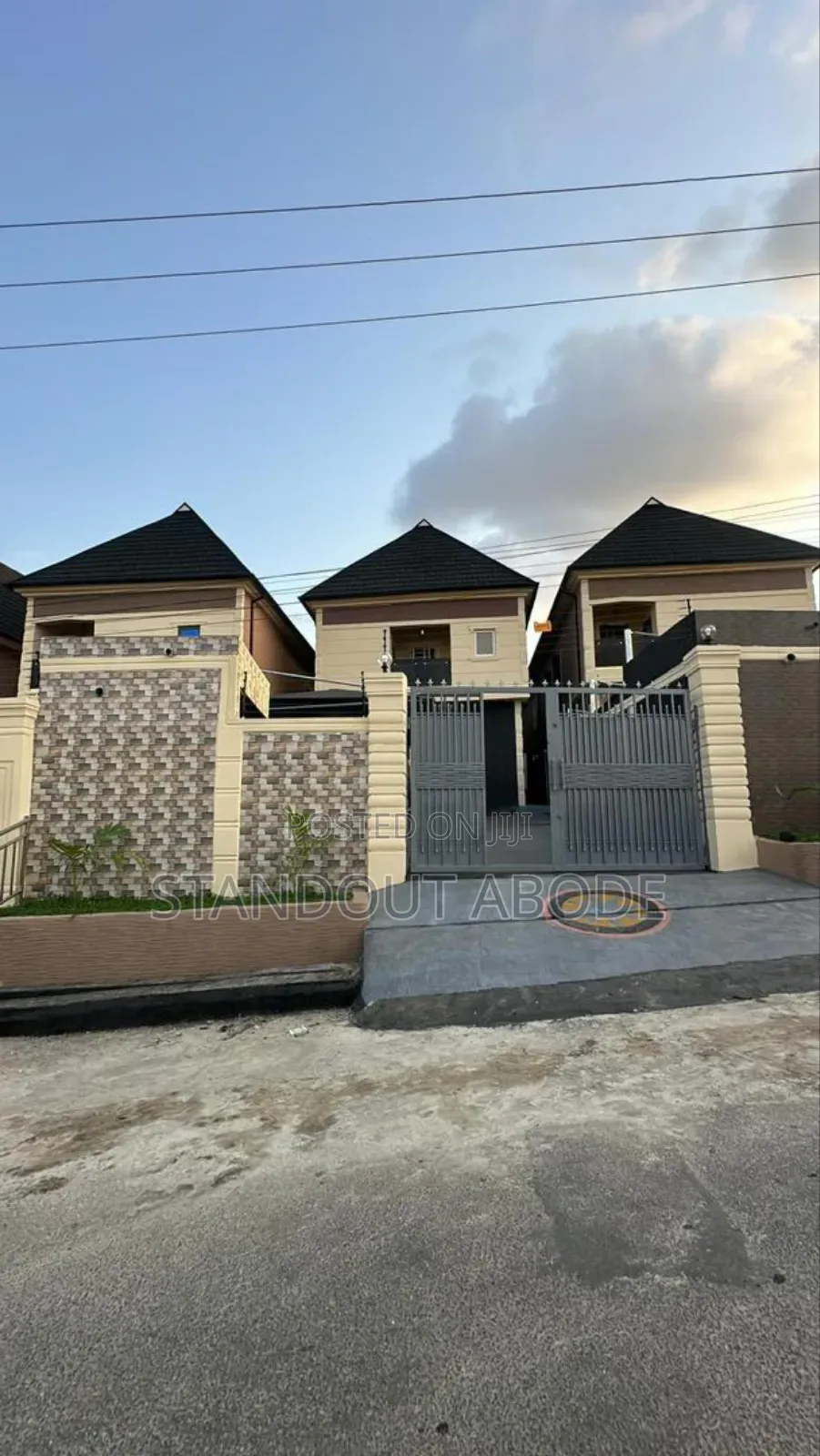 4bdrm Duplex in In An Estate, Ogba for sale in Ogba