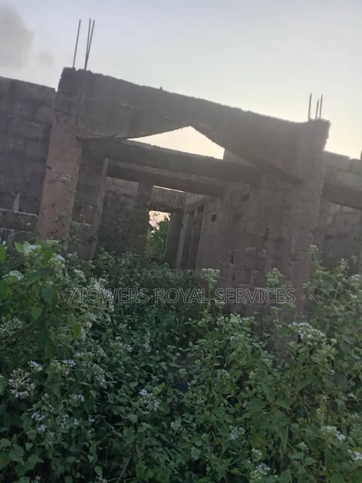 4bdrm Bungalow in Close To Epe Campus for sale in Epe