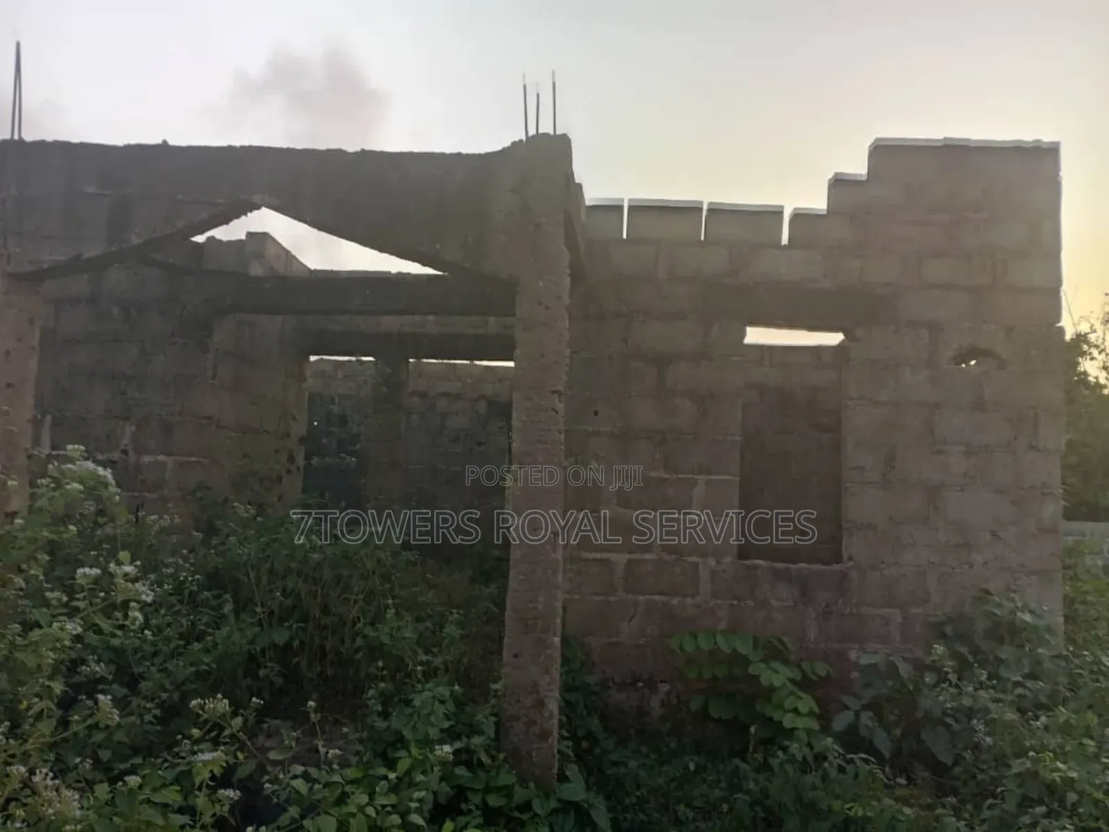 4bdrm Bungalow in Close To Epe Campus for sale in Epe