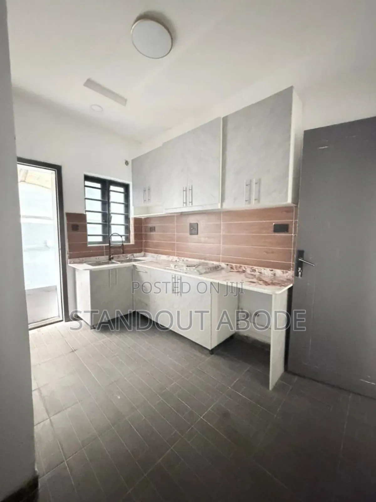 3bdrm Apartment in In A Secure Estate, GRA Phase 2 Shangisha for sale in GRA Phase 2 Shangisha