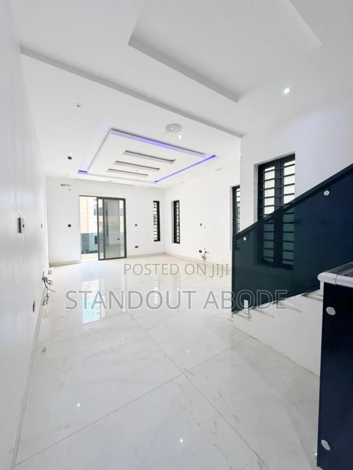 4bdrm Duplex in In A Secure Estate, Ikeja GRA for sale in Ikeja GRA