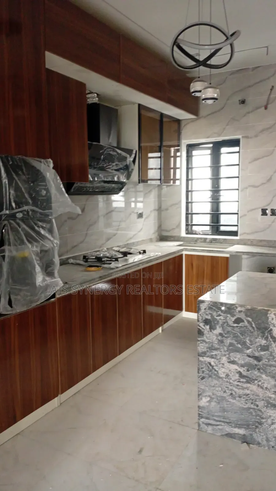 4bdrm Duplex in Ikota for sale in Ikota