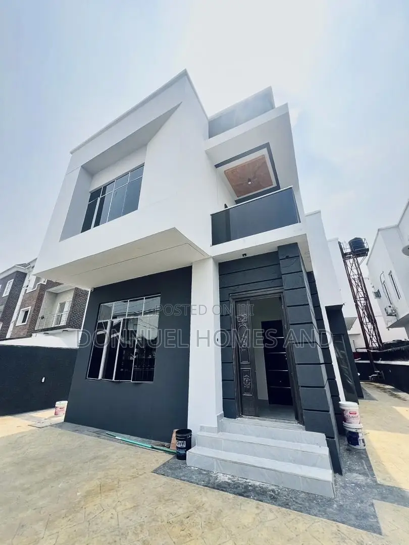 5bdrm Duplex in Osapa london for sale in Osapa london