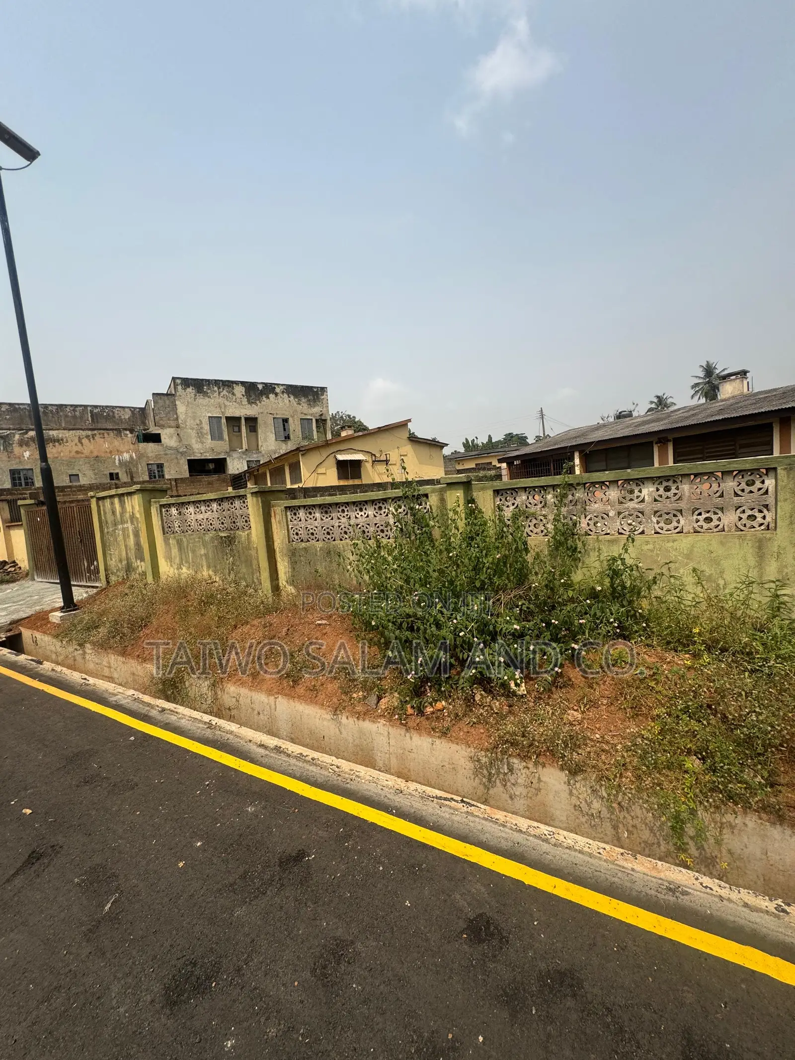 7bdrm Duplex in Onireke Gra, Jericho for sale in Jericho