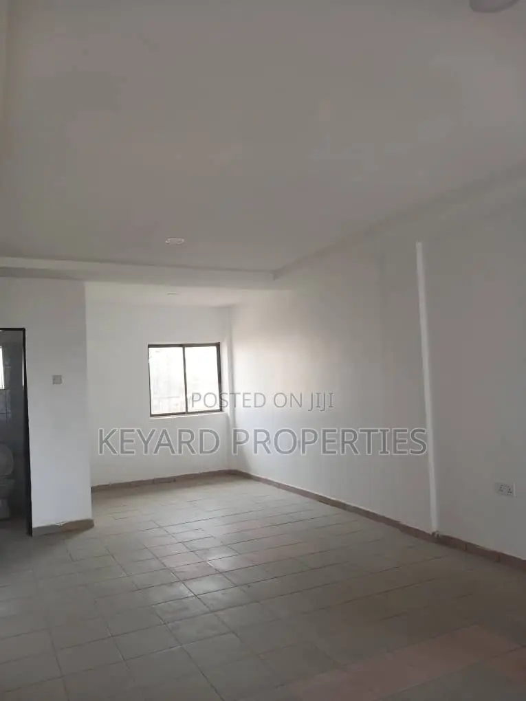 Open Shop For Rent In Wuse2 in Wuse 2