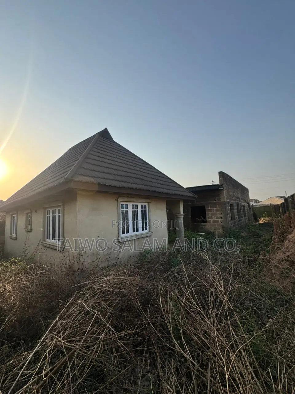 3bdrm Bungalow in Akala Expres for sale in Akala Express