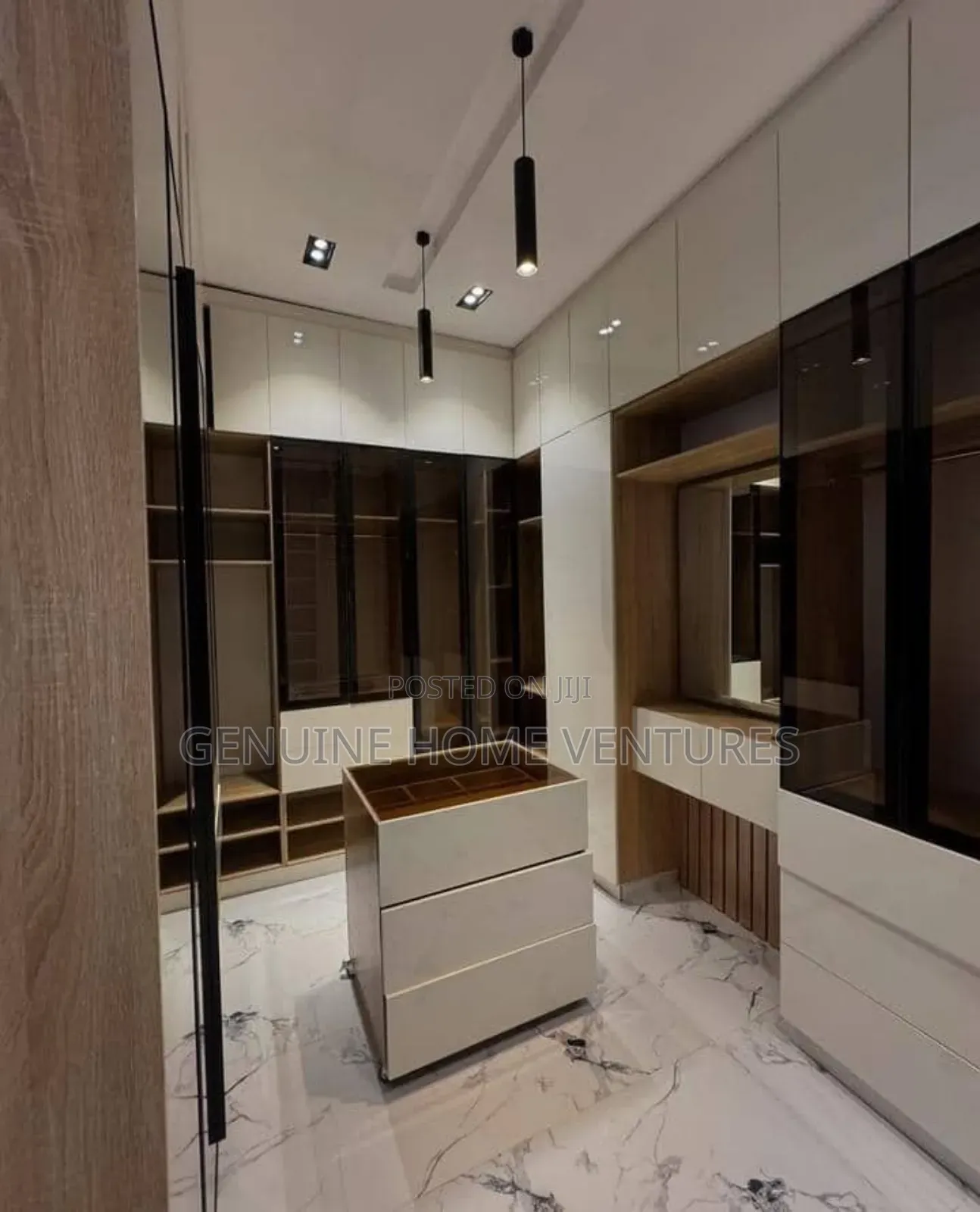 6bdrm Duplex in Osapa London for sale in Osapa london