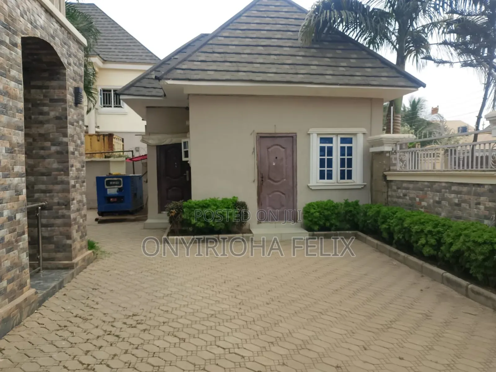 6bdrm Duplex in C.R.D City Airport, Lugbe District for rent in Lugbe District