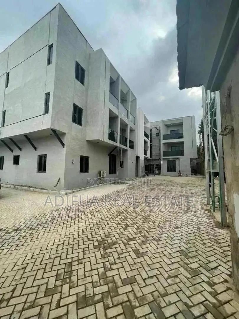 4 Bedroom Terrace Duplex With B.Q in Mabushi