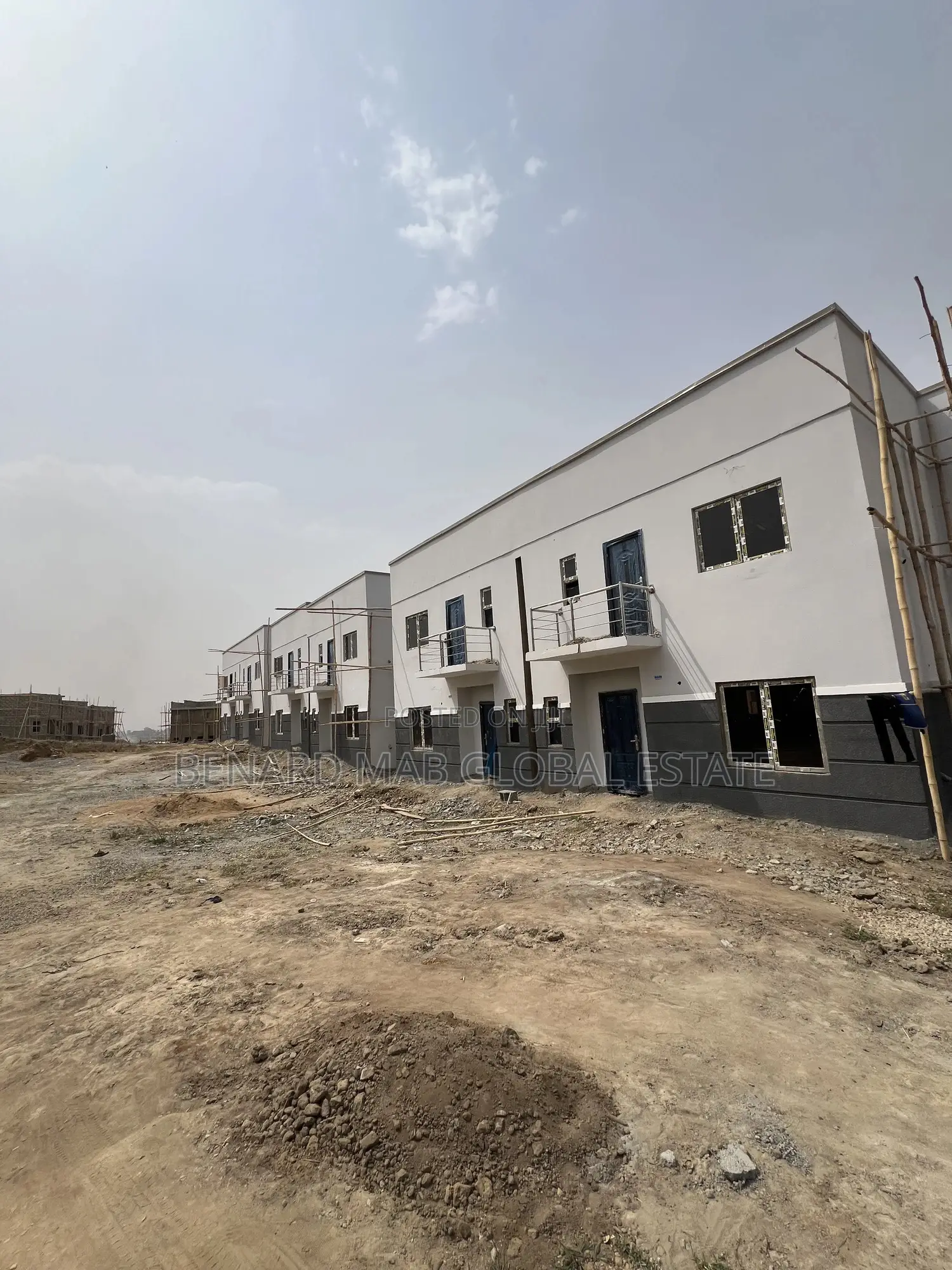 4bdrm Duplex in Mab Gobal Estate, Life Camp for sale in Life Camp