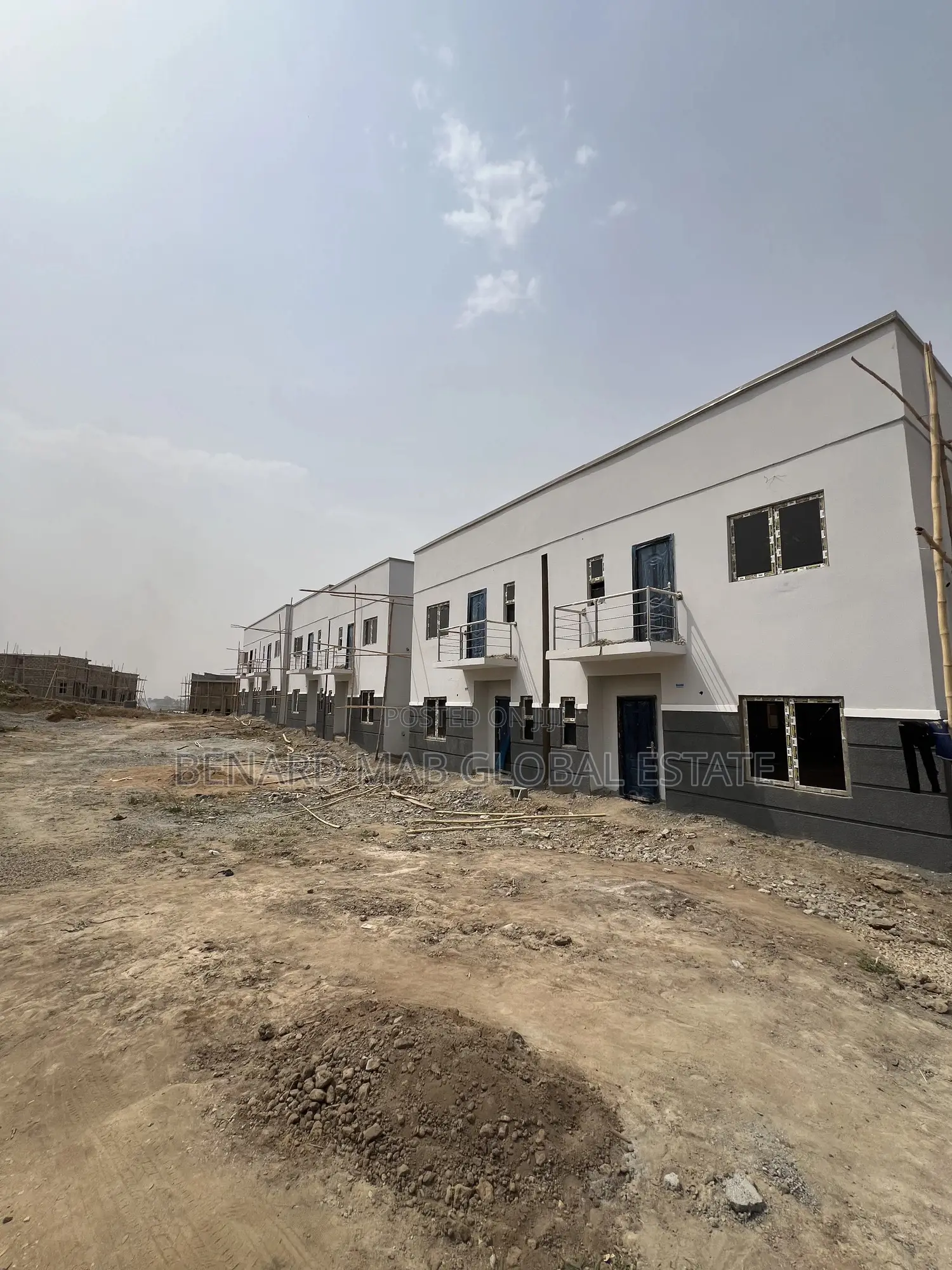 4bdrm Duplex in Mab Gobal Estate, Life Camp for sale in Life Camp