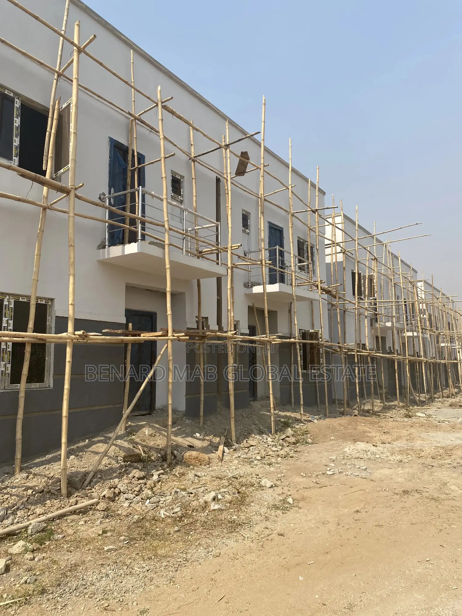 4bdrm Duplex in Mab Gobal Estate, Life Camp for sale in Life Camp