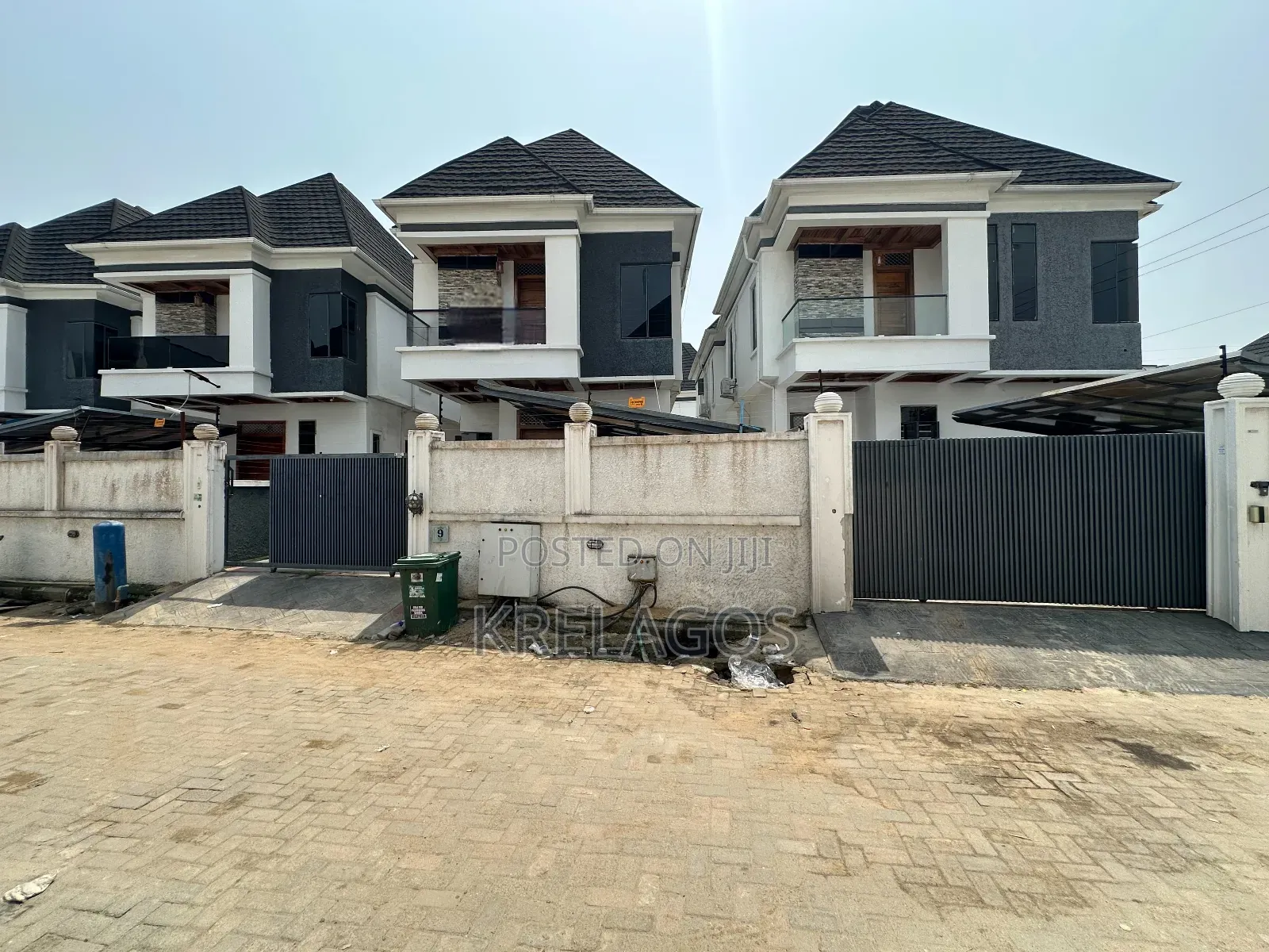 4bdrm Duplex in Ikota for rent in Ikota