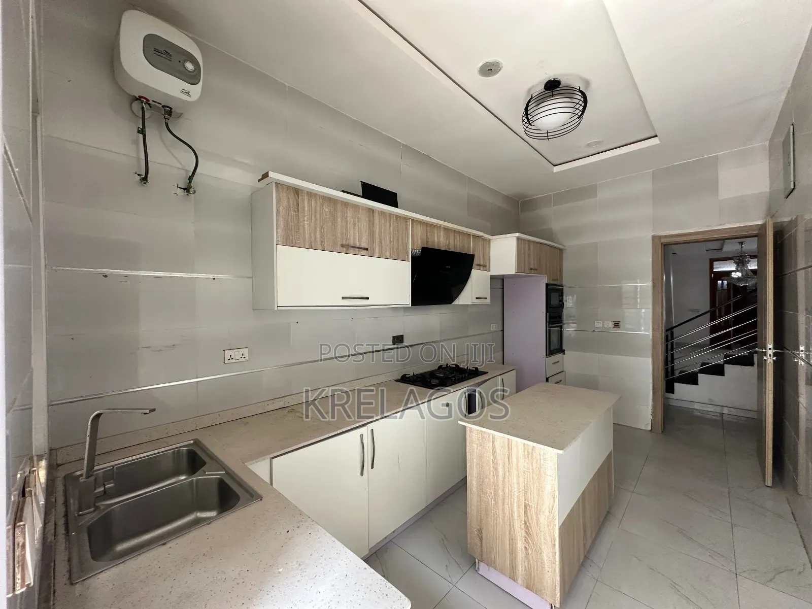 4bdrm Duplex in Ikota for rent in Ikota