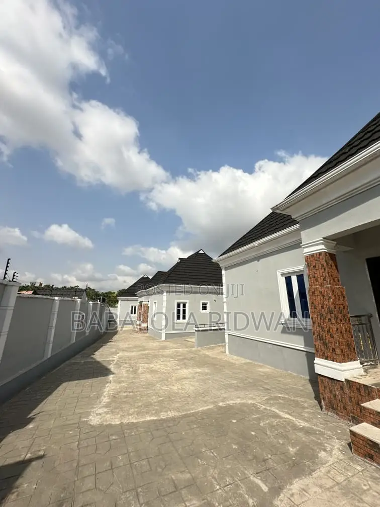 2bdrm Bungalow in Peace Estate, Jericho for sale in Jericho