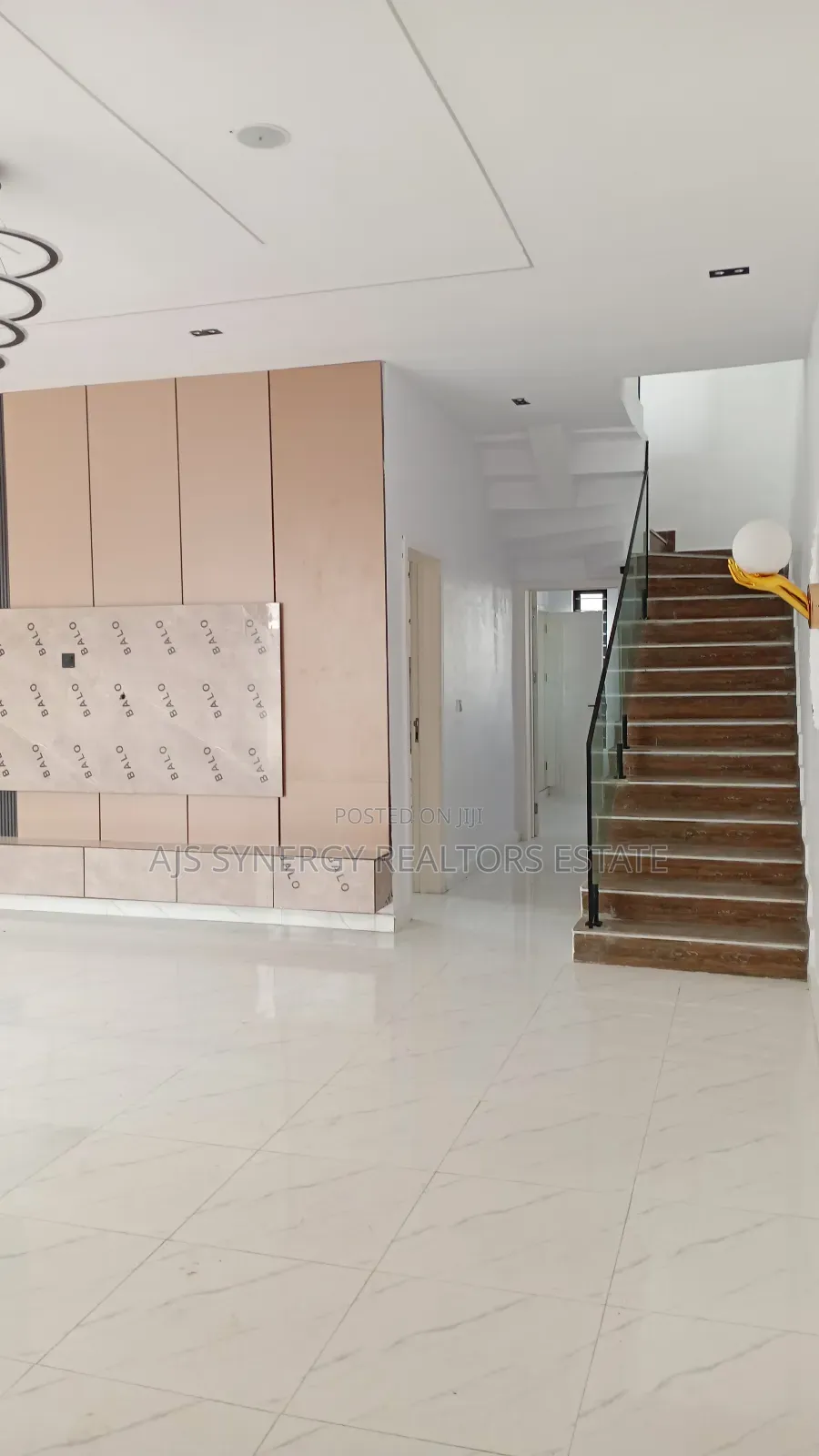 4bdrm Duplex in Ikota for sale in Ikota