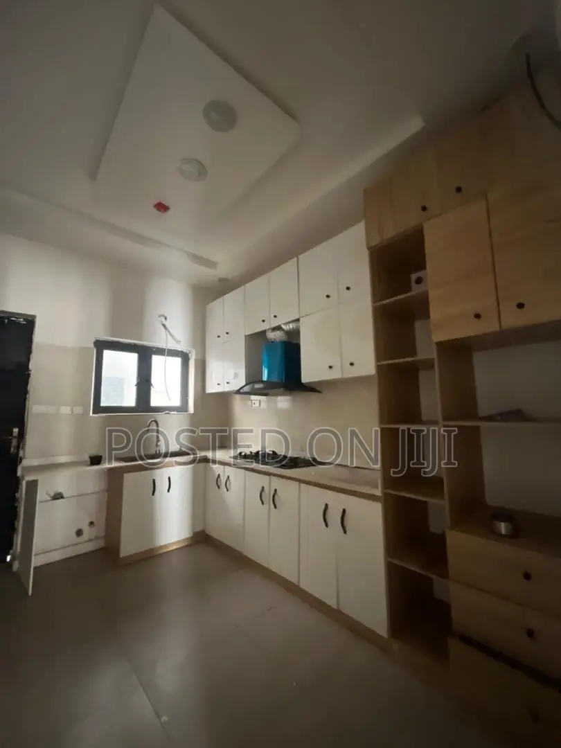 3bdrm Townhouse / Terrace in Ikate for rent in Ikate
