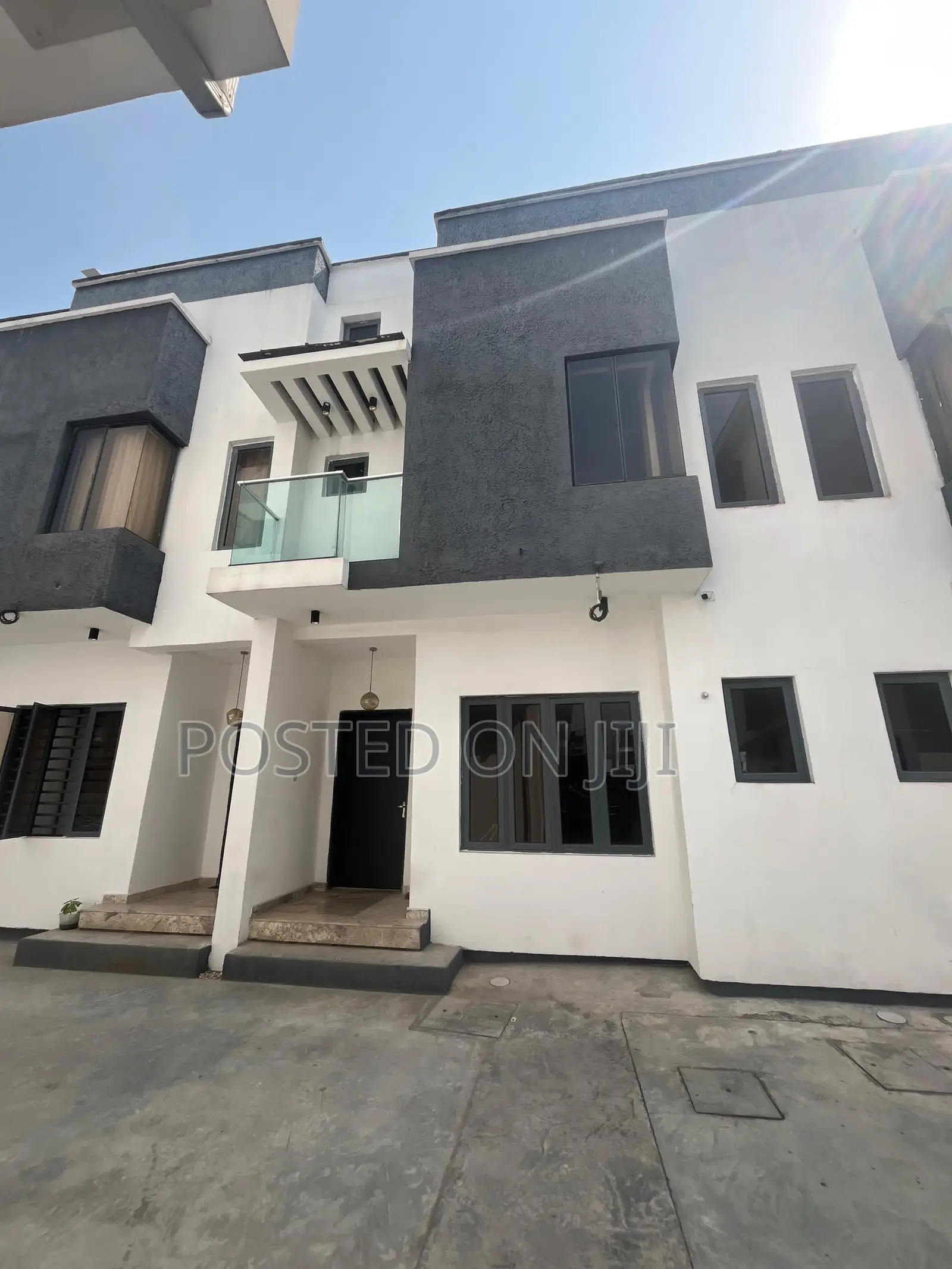 3bdrm Townhouse / Terrace in Ikate for rent in Ikate