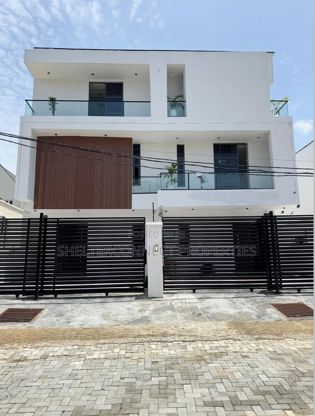 4bdrm Duplex in Ikate for sale in Ikate