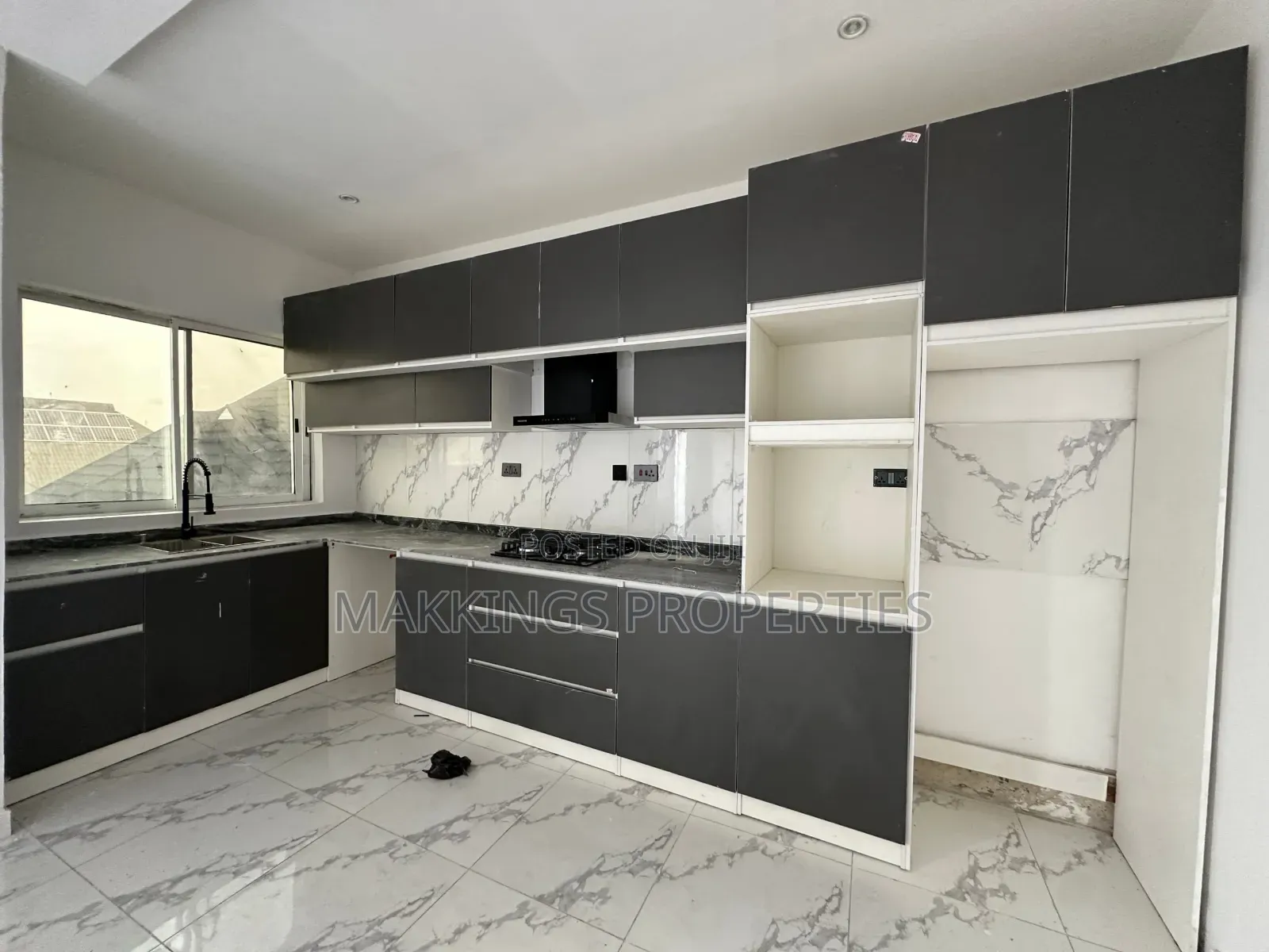 2bdrm Apartment in Lekki Phase 1 for rent in Lekki Phase 1