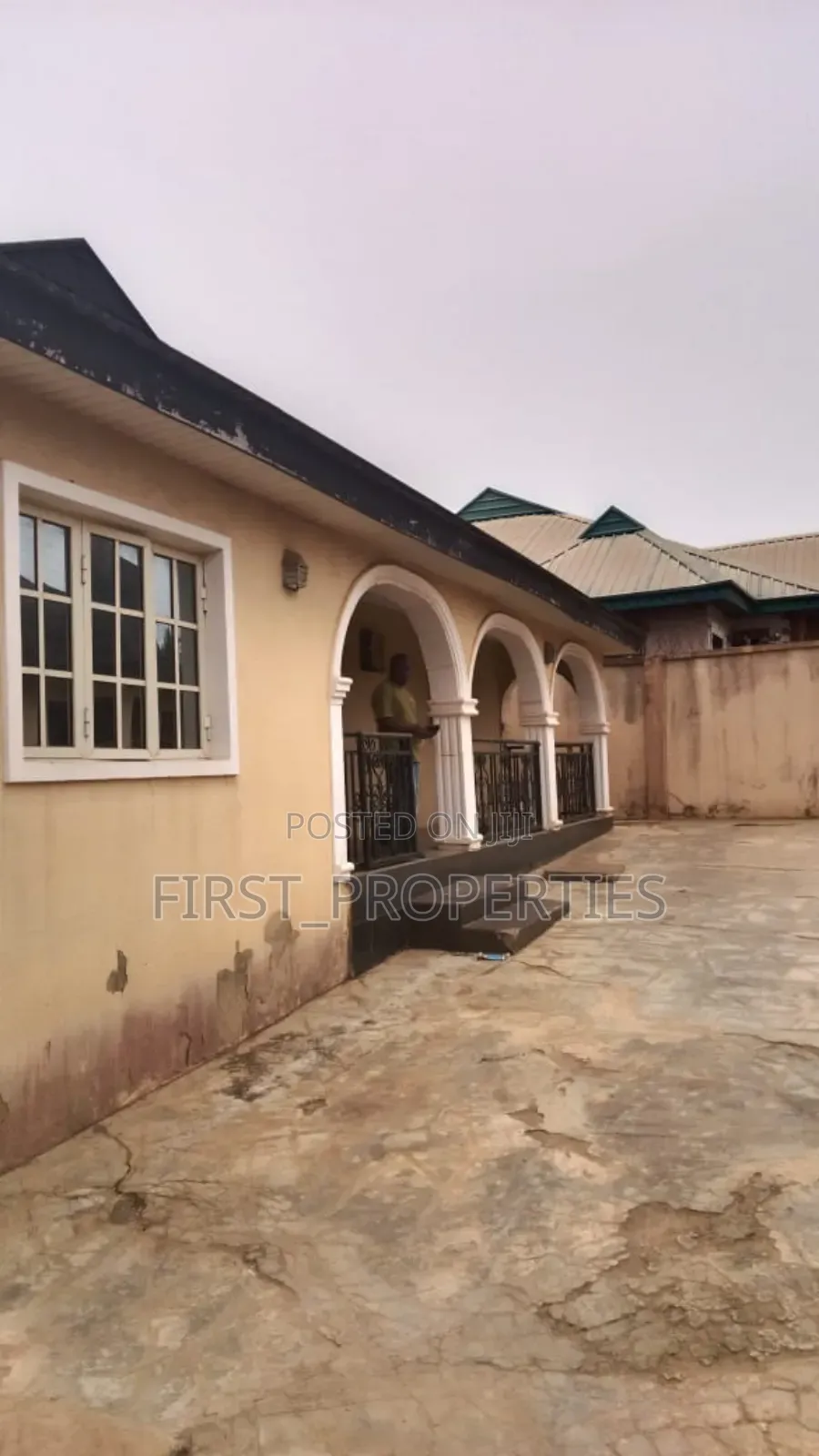 Furnished 4bdrm Bungalow in Before Yidi Elebu, Ibadan for sale in Ibadan