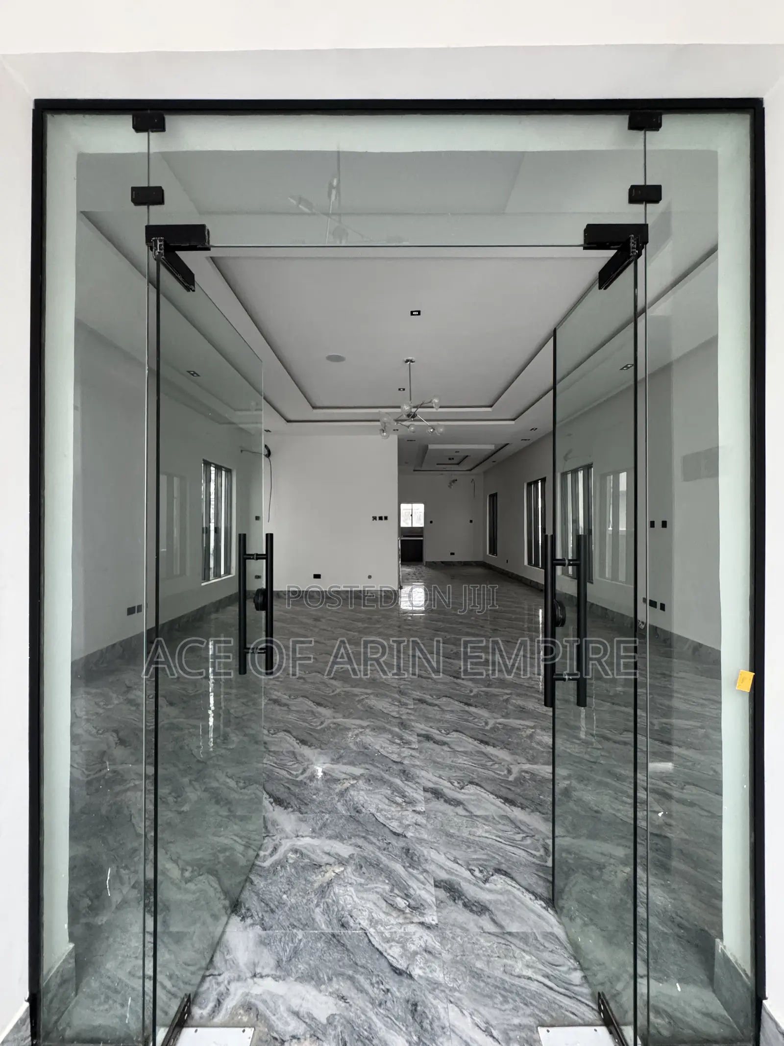 5bdrm Duplex in Osapa London for sale in Osapa london
