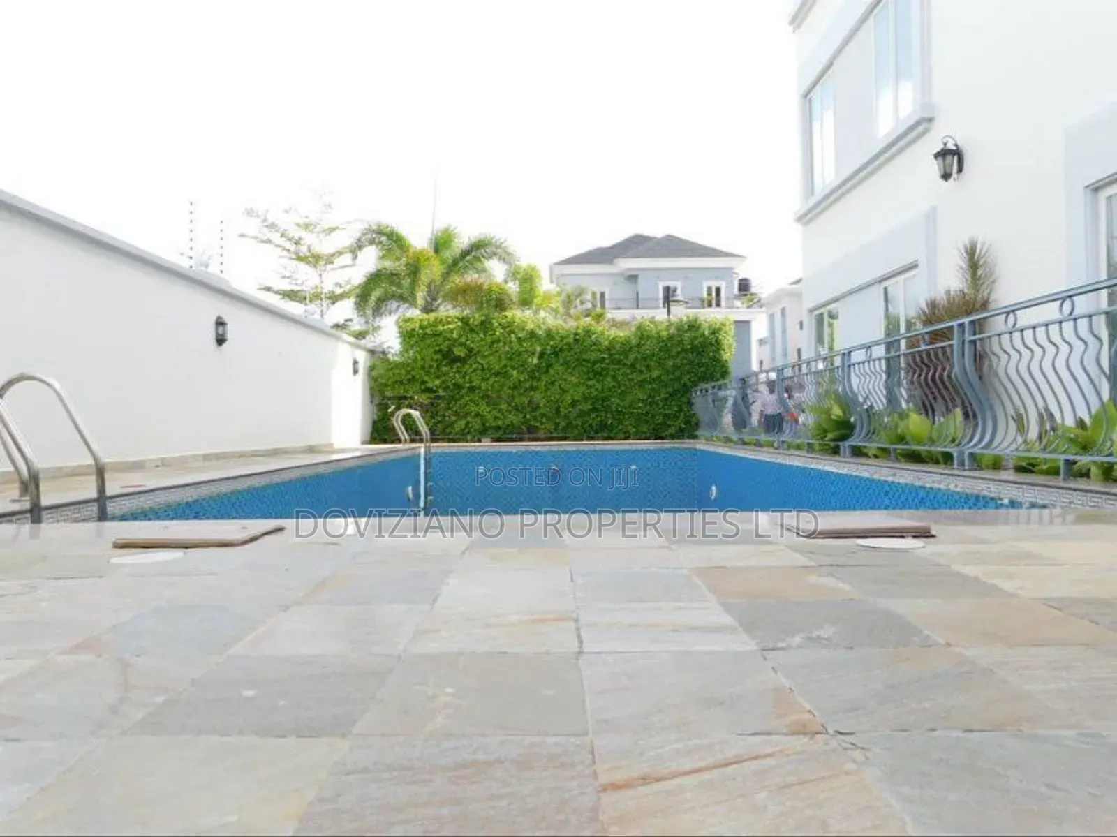 3bdrm Duplex in Banana Island for rent in Banana Island