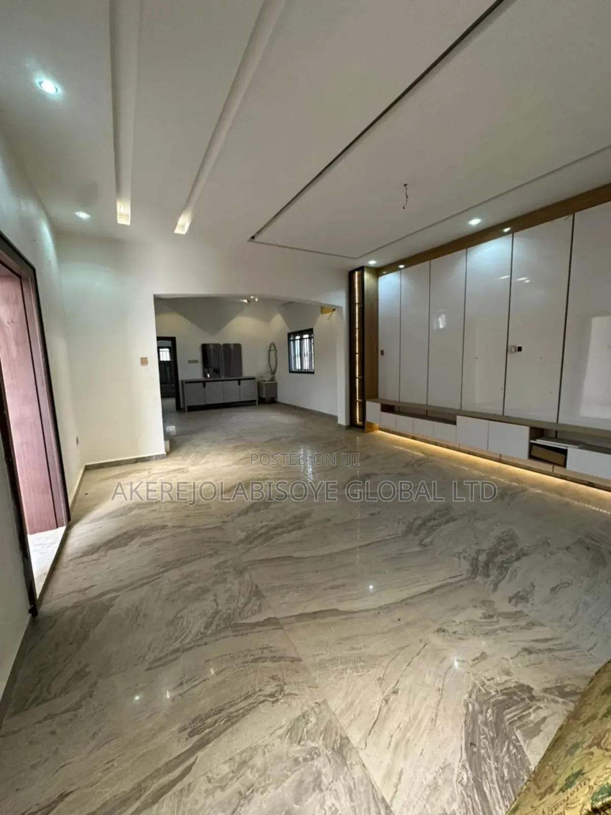 4bdrm Duplex in In An Estate for rent in Gwarinpa