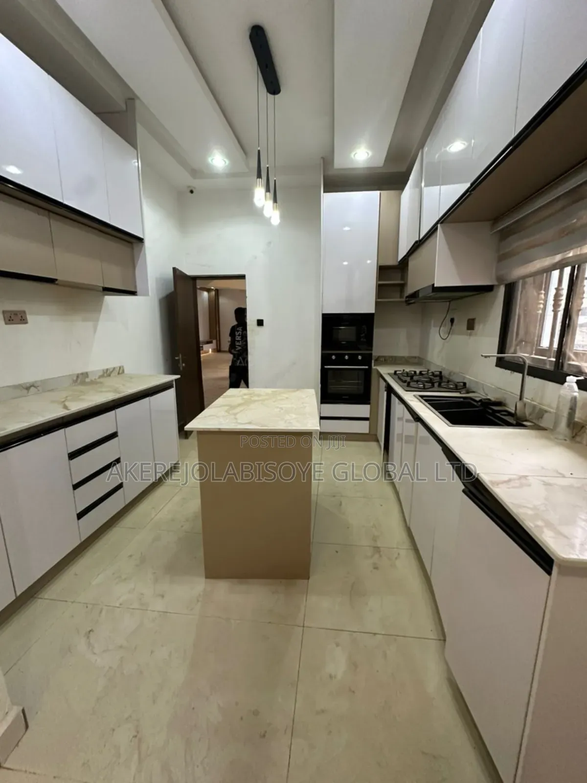 4bdrm Duplex in In An Estate for rent in Gwarinpa