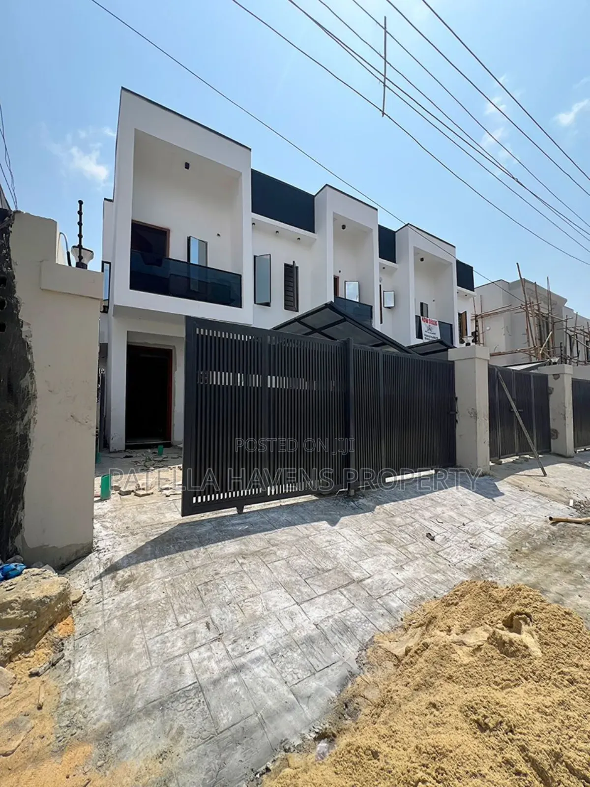 4bdrm Duplex in Sangotedo for sale in Sangotedo