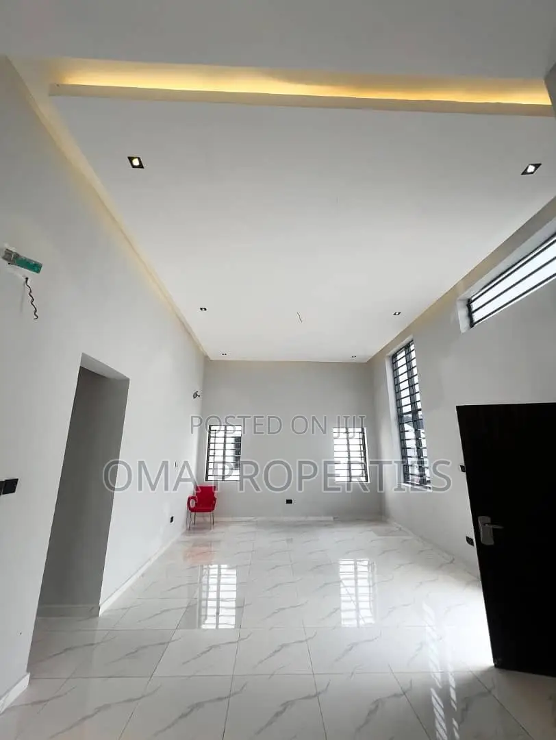 Furnished 3bdrm House in Civic Residences, Abraham Adesanya Estate in Abraham Adesanya Estate