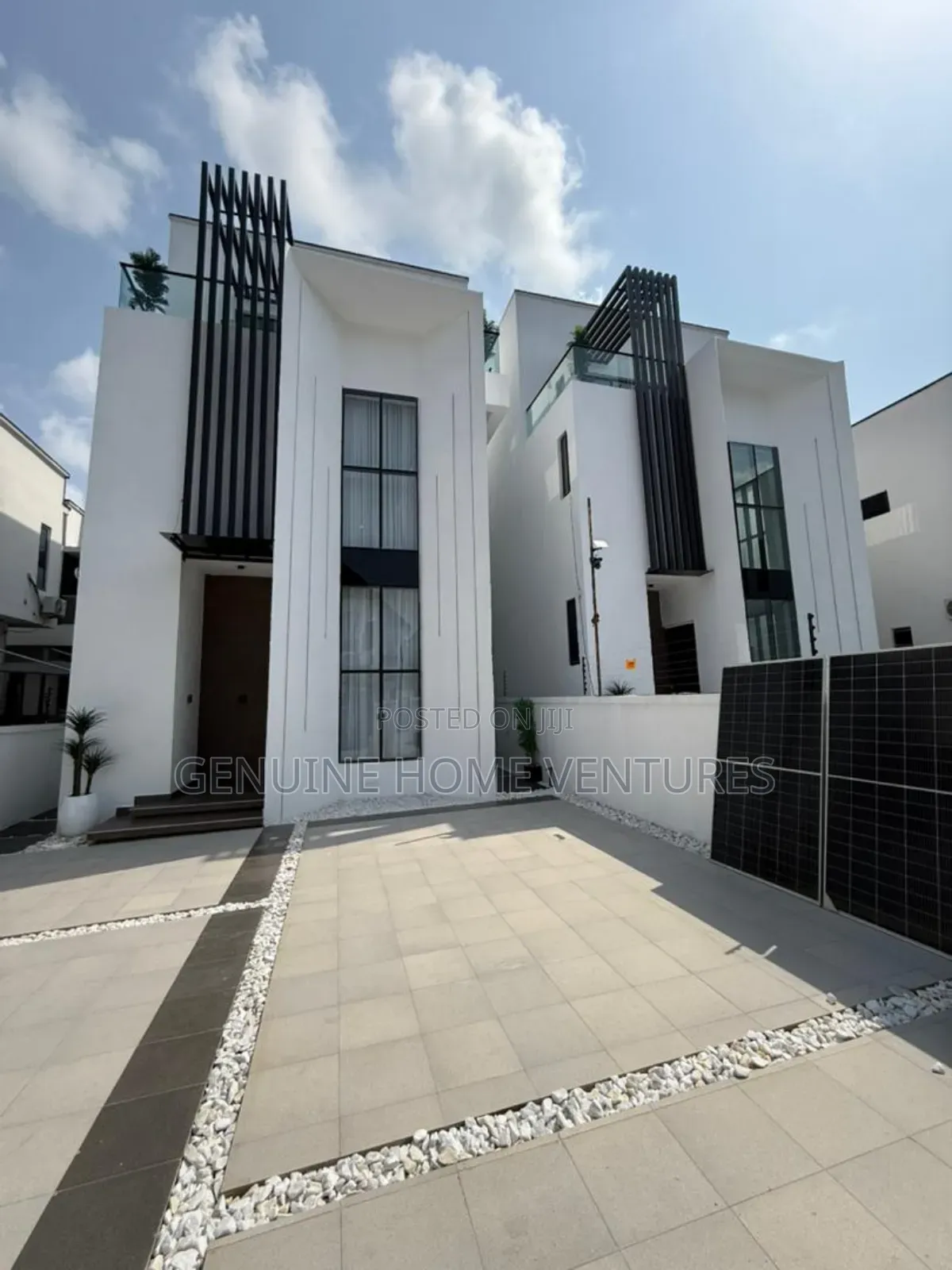5bdrm Duplex in Orchid Via Chevron for sale in Chevron
