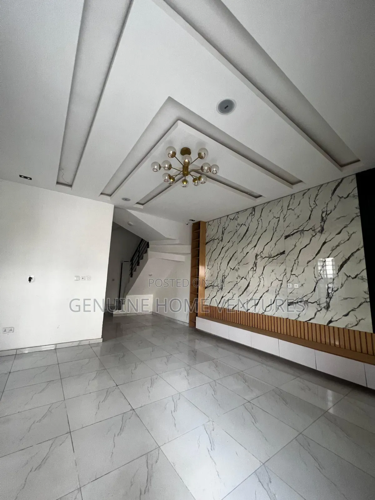 5bdrm Duplex in Ikate for sale in Ikate
