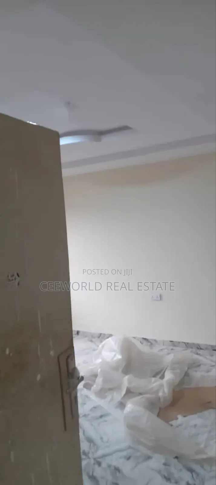 3bdrm Apartment in Ajeigbe Ring Road for rent in Rind Road
