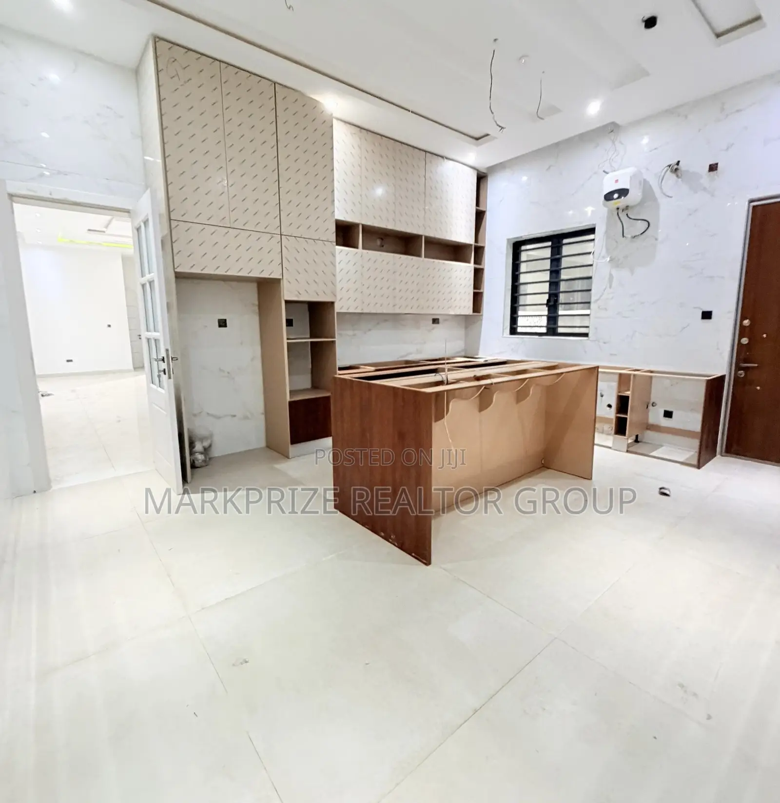 5bdrm Duplex in Ikeja Gra Lagos for sale in Ikeja GRA