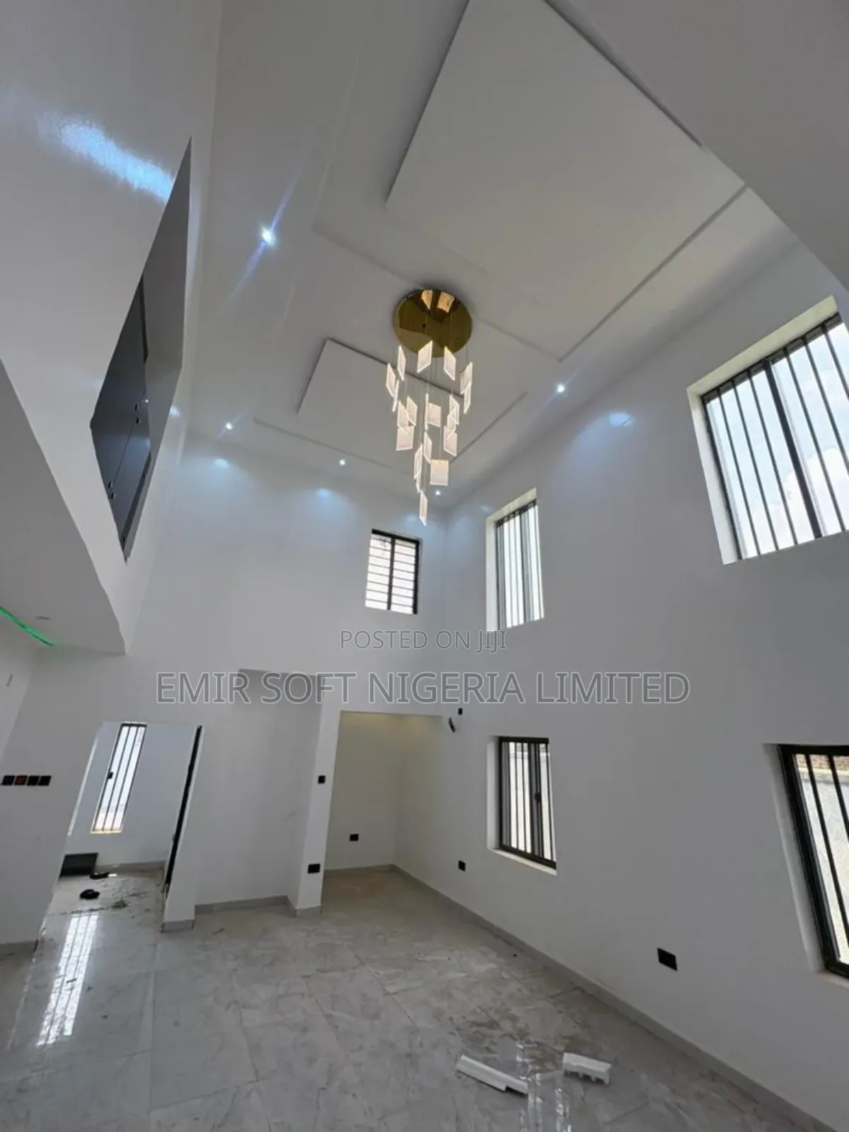 5bdrm Duplex in Oluyole for sale in Oluyole