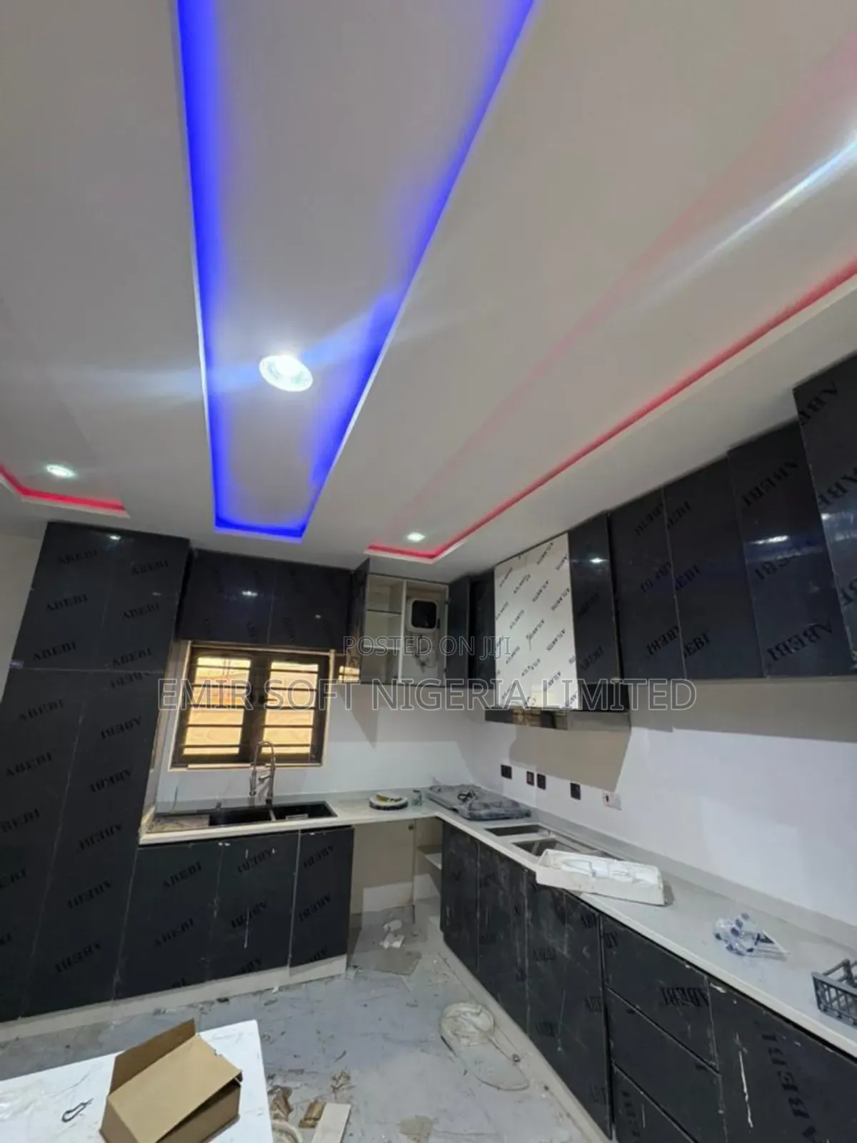 5bdrm Duplex in Oluyole for sale in Oluyole