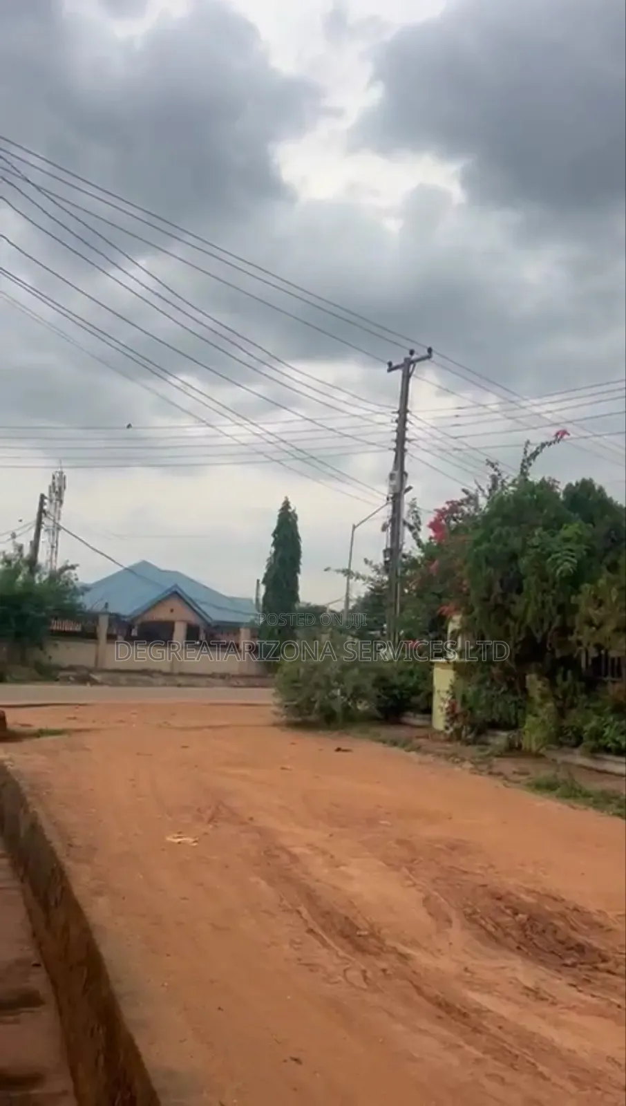 3bdrm Bungalow in Ngozika Estate, Awka for sale in Awka