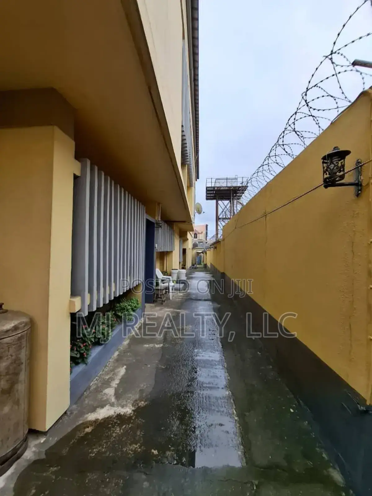 5bdrm Duplex in Opebi for sale in Opebi