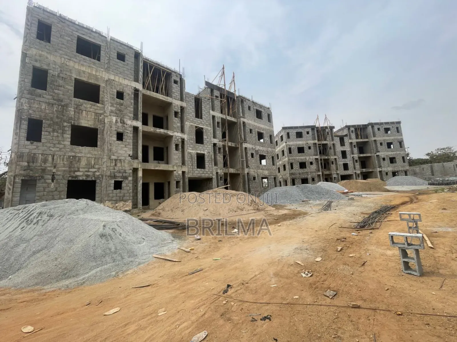 3bdrm Block of Flats in Idu for sale in Idu