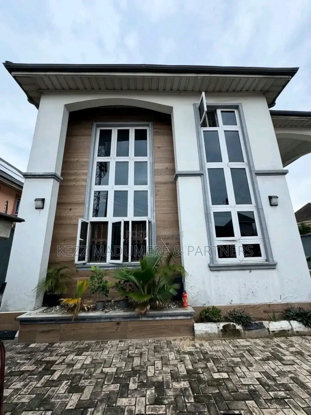 4bdrm Duplex in Eliozu , Port for sale in Eliozu