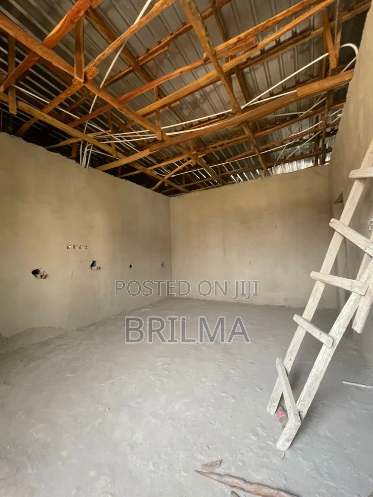 3bdrm Block of Flats in Idu for sale in Idu