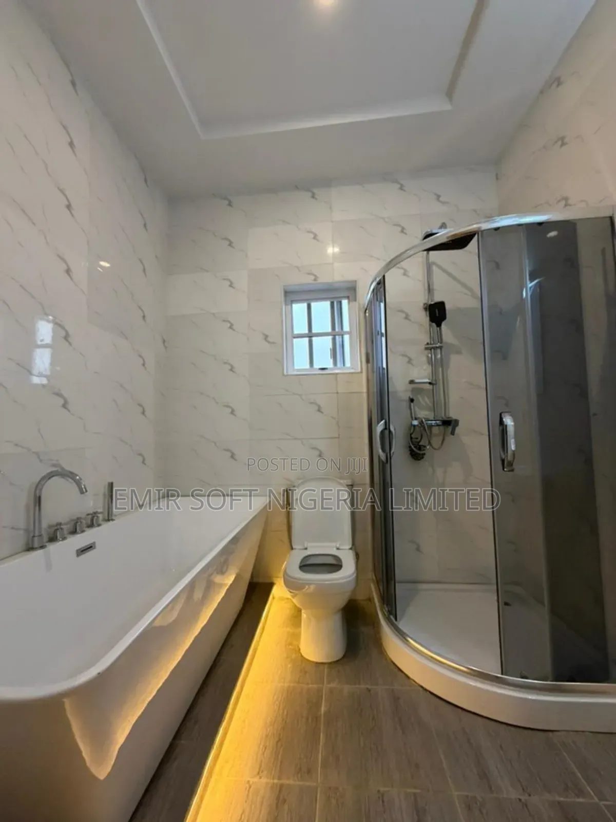 4bdrm Duplex in Jericho for sale in Jericho