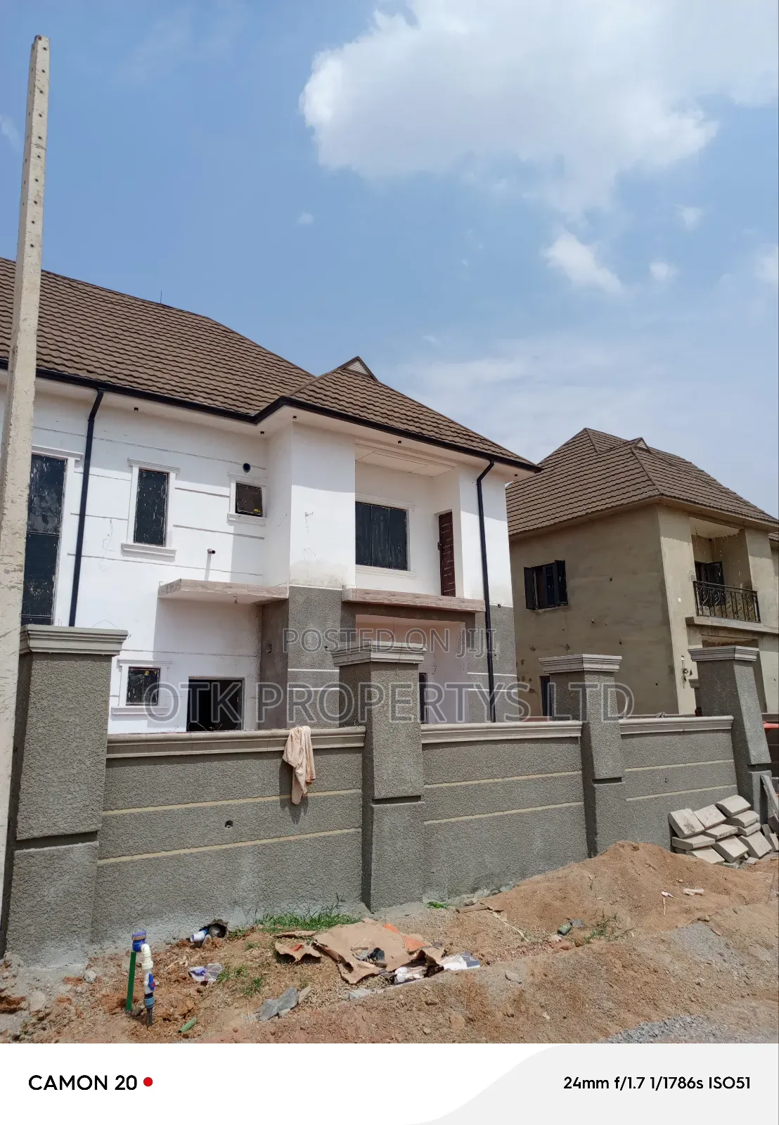 4bdrm Duplex in Kubwa Fo1 Military for sale in Kubwa