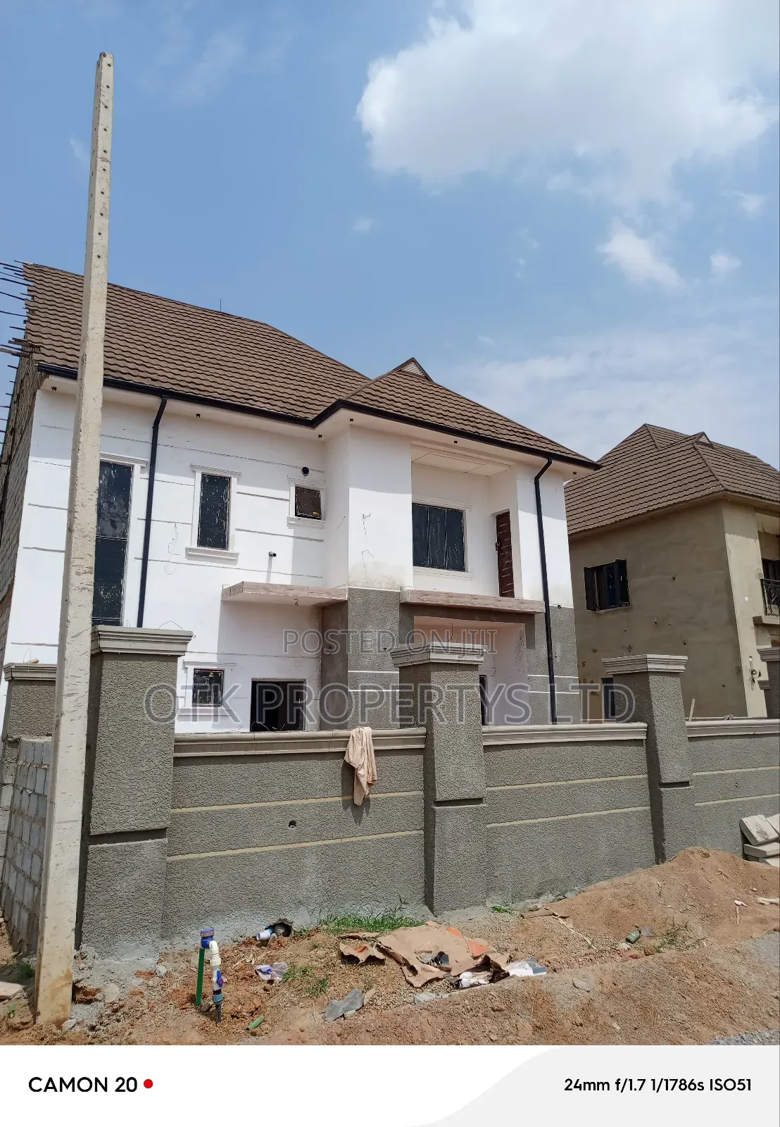 4bdrm Duplex in Kubwa Fo1 Military for sale in Kubwa